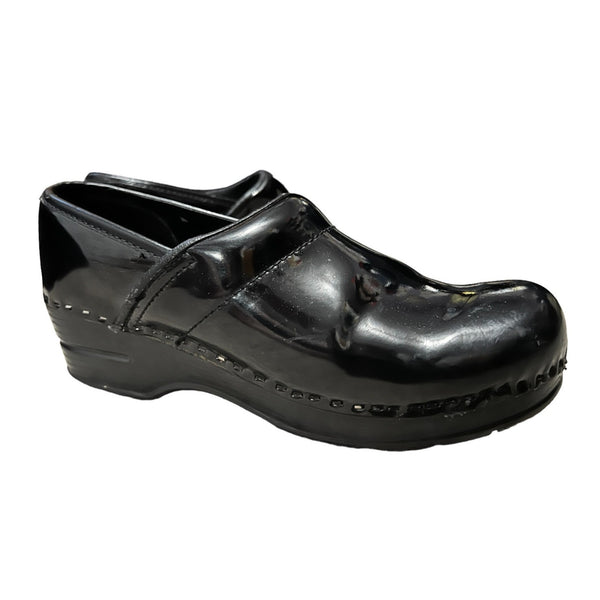 Bjorndal Shiny Black Patent Leather Classic Clogs Sz 8 Womens 2.5" Heel
