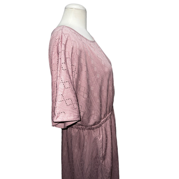 BloomChic NWT Geo Batwing Sleeve Short Sleeve Eyelet Textured Midi Dress Sz XL (14/16) Mauve Pink Pockets