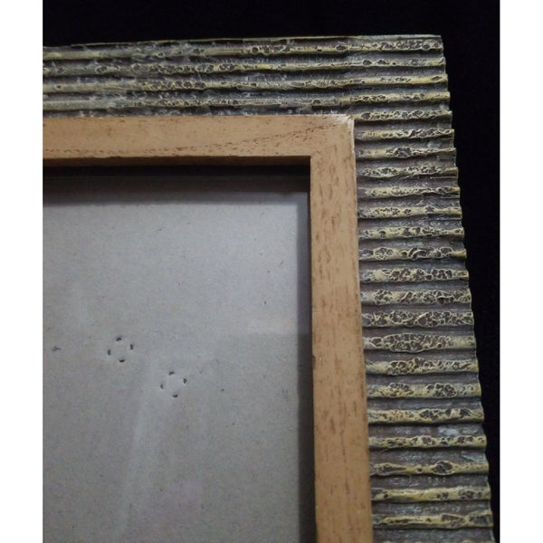 Retro Stone Textured Picture Frame 4×6 with Stand Like New