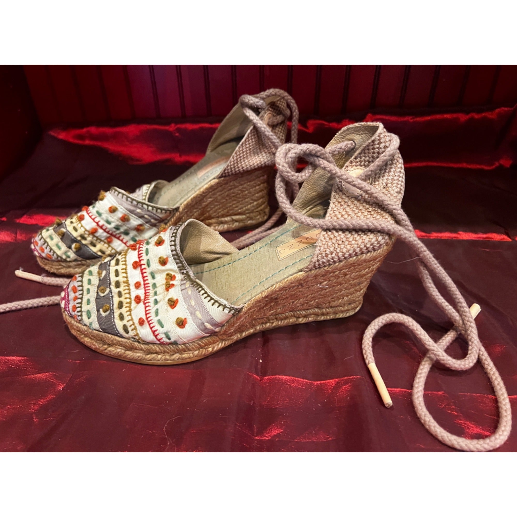 apepazzo Boho Cloth Wedge Heels with Ankle Laces Sz 40 (10) Womens Retro Shoe